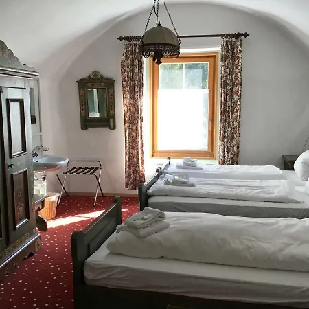 Piz Ela Bergun Отель